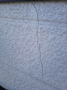 外壁のひび割れ修復のリフォーム｜岐阜県岐阜市